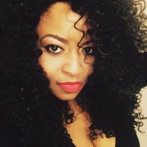 Meet your Posher, Ebony